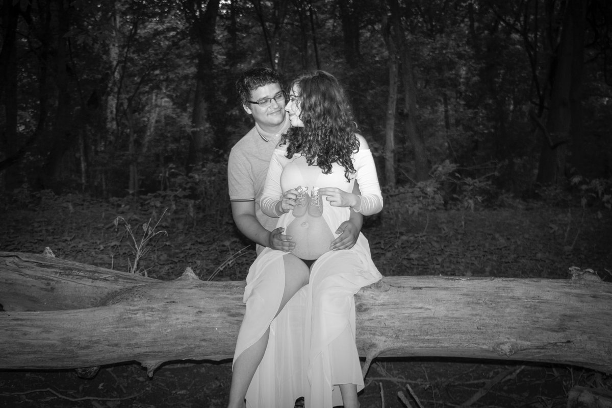 haley845's tweet photo. Just a few Maternity pics!! https://t.co/SHIriqoJNV