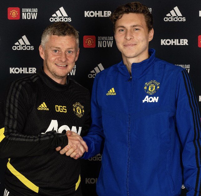 Victor Lindelof resmi memperpanjang kontraknya bersama Manchester United hingga Juni 2024. <a href="/vlindelof/">Victor Lindelöf</a> juga memiliki opsi perpanjangan kontrak setelah kontraknya habis pada 2024 .
#uici
#unitedindonesiachapterindramayu