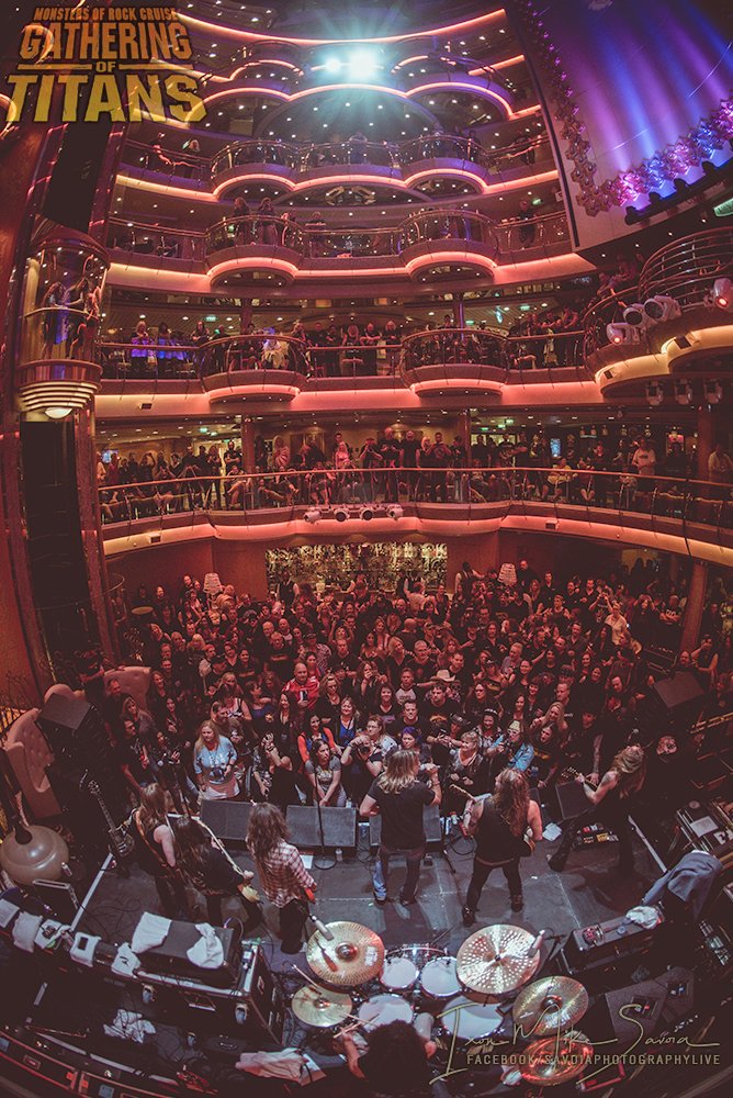 #humpday That time Thee Rock N Roll Residency kicked out the jams and the entire ship showed up!
<a href="/MonstersCruise/">monstersofrockcruise</a> #monstersofrockcruise