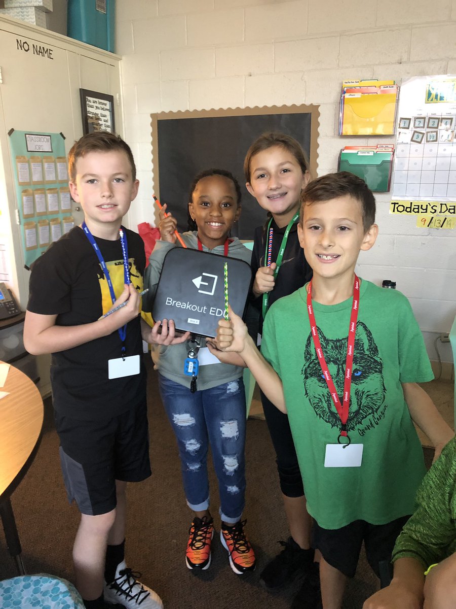 MissBonner4's tweet photo. First breakout of the year was a success! Great way to review expressions! #funinfifth  @HPPMBobcats https://t.co/qVMbiZJKj7