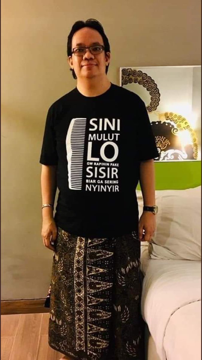 Ini bukti konkret pengakuan beliau terhadap eksistensi, kontribusi, preposisi, presisi, dan prestasi saya