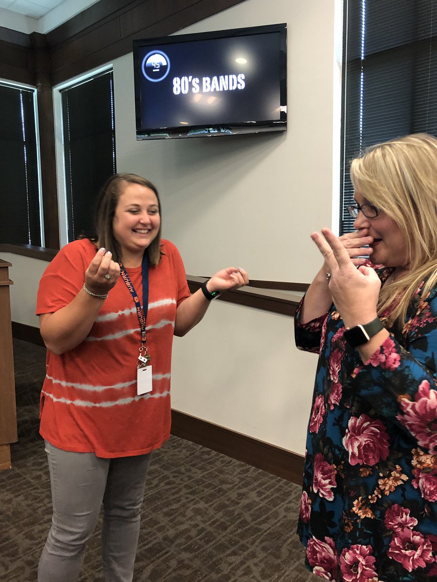 cfoster1018's tweet photo. Another awesome day with @mrhooker and the amazing teachers of @LeeCoSchools I have loved every second of this PD! #ATIMPD #creatingacultureoflearning #lifelonglearners #iβ€οΈ@LeeCoSchools #brainbreaksrock https://t.co/VIPxBA94n6