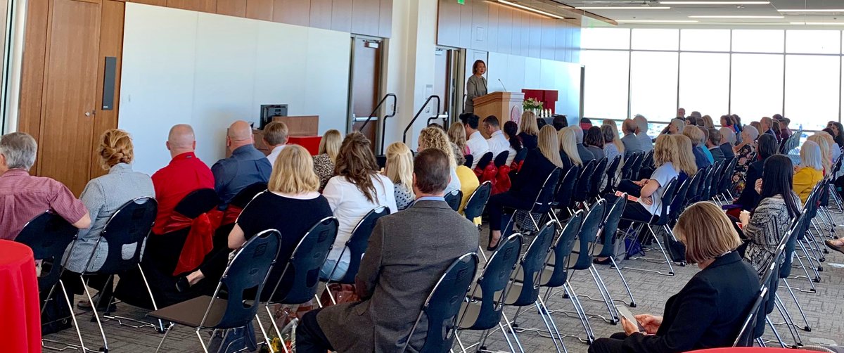 RuthVWatkins's tweet photo. Today we recognized 24 remarkable staff members from across our campus—including 8 selected as University Staff Excellence Award winners. Congratulations to our winners and thanks to all our staff for helping to make the U shine! 🙌👏 https://t.co/Y5vM4GKVig