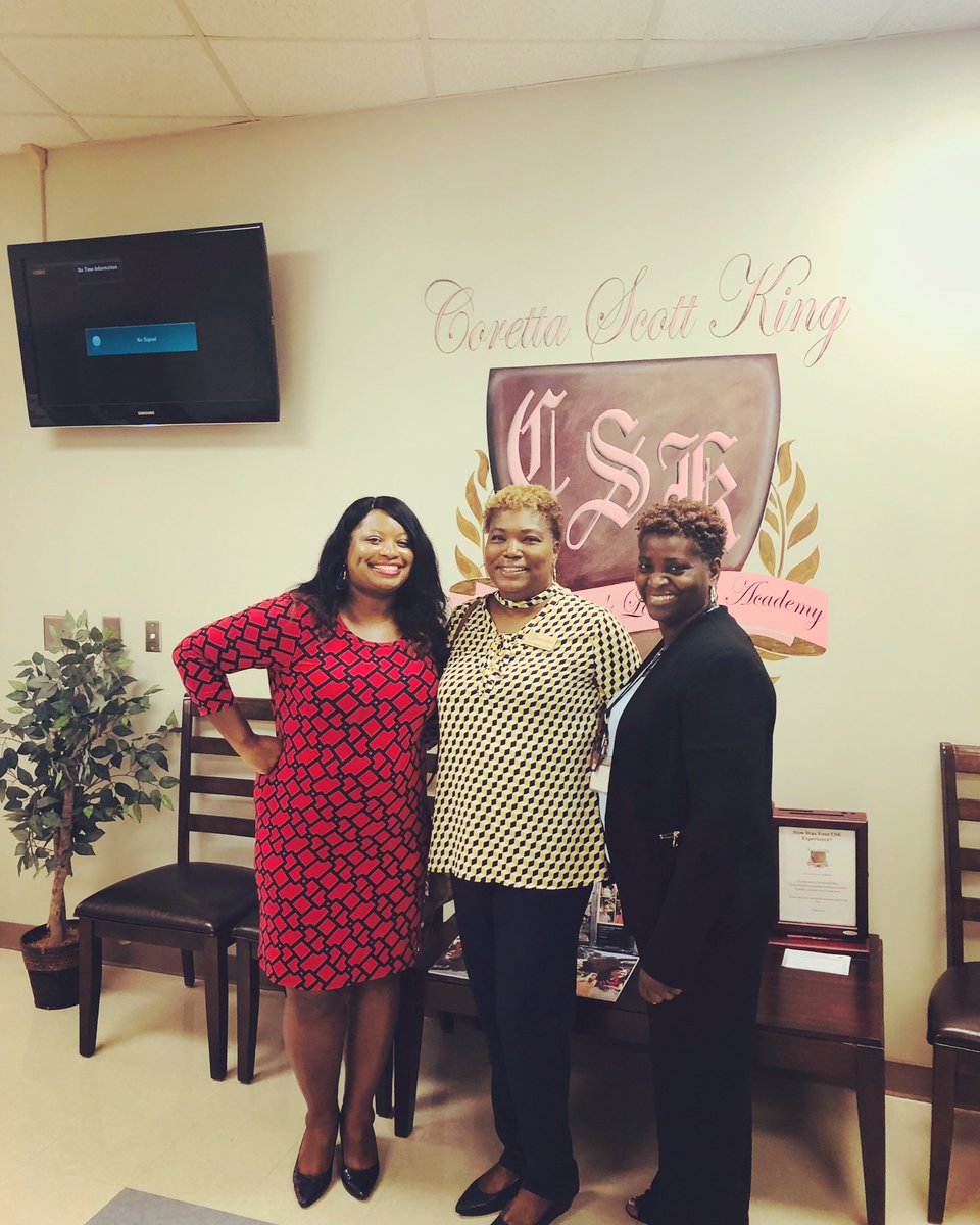 SharondaMurrell's tweet photo. Hey @apsupdate, do you recognize anyone in this pic? It’s my @GOSA_GA Coach and retired principal @collier_brown! We had a spectacular visit! Thank you @CarstarphenMJ @Atldepsupt for this awesome opportunity! #GLSA https://t.co/gtKfPHmXj3
