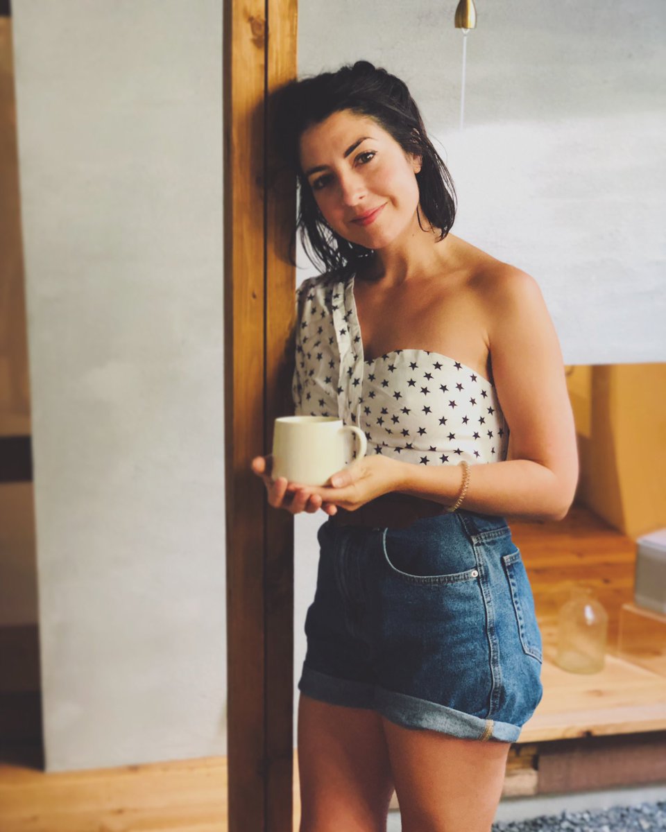 rebbford's tweet photo. Bedhead &amp; Airbnb 🇯🇵 https://t.co/EoS4kBNsXk