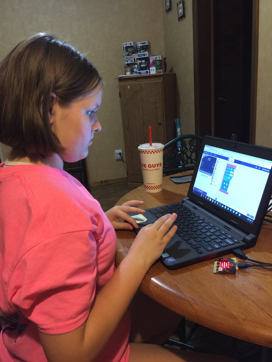 amyadams13's tweet image. Preparing for a professional development meeting for FSPS #codingclubs. What better way to learn than to put in the hands of your own kid!! @FSSchools @woodspatriots @microbit_edu @adafruit #ARKidsCanCode #CSforAR