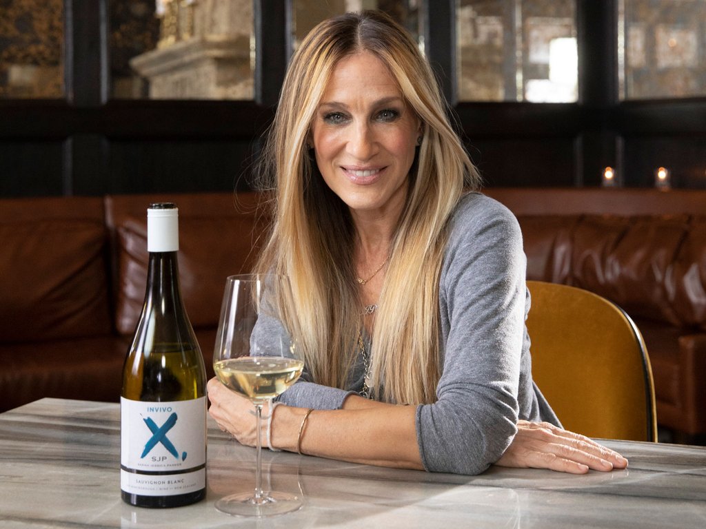 JUST IN: Invivo x SJP
Purchase here: bit.ly/2kInHS3

This New Zealand Sauvignon Blanc was made to a special blend created by Sarah Jessica Parker with the fellas at @. The result is a tropical style with a smooth and long finish. #InvivoXSJP <a href="/InvivoWines/">Invivo</a> <a href="/SJP/">Sarah Jessica Parker</a>