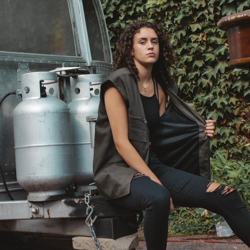 Highsociety16's tweet photo. Premium army green utility vest get it while it last ! https://t.co/HrY7vVtd0M
