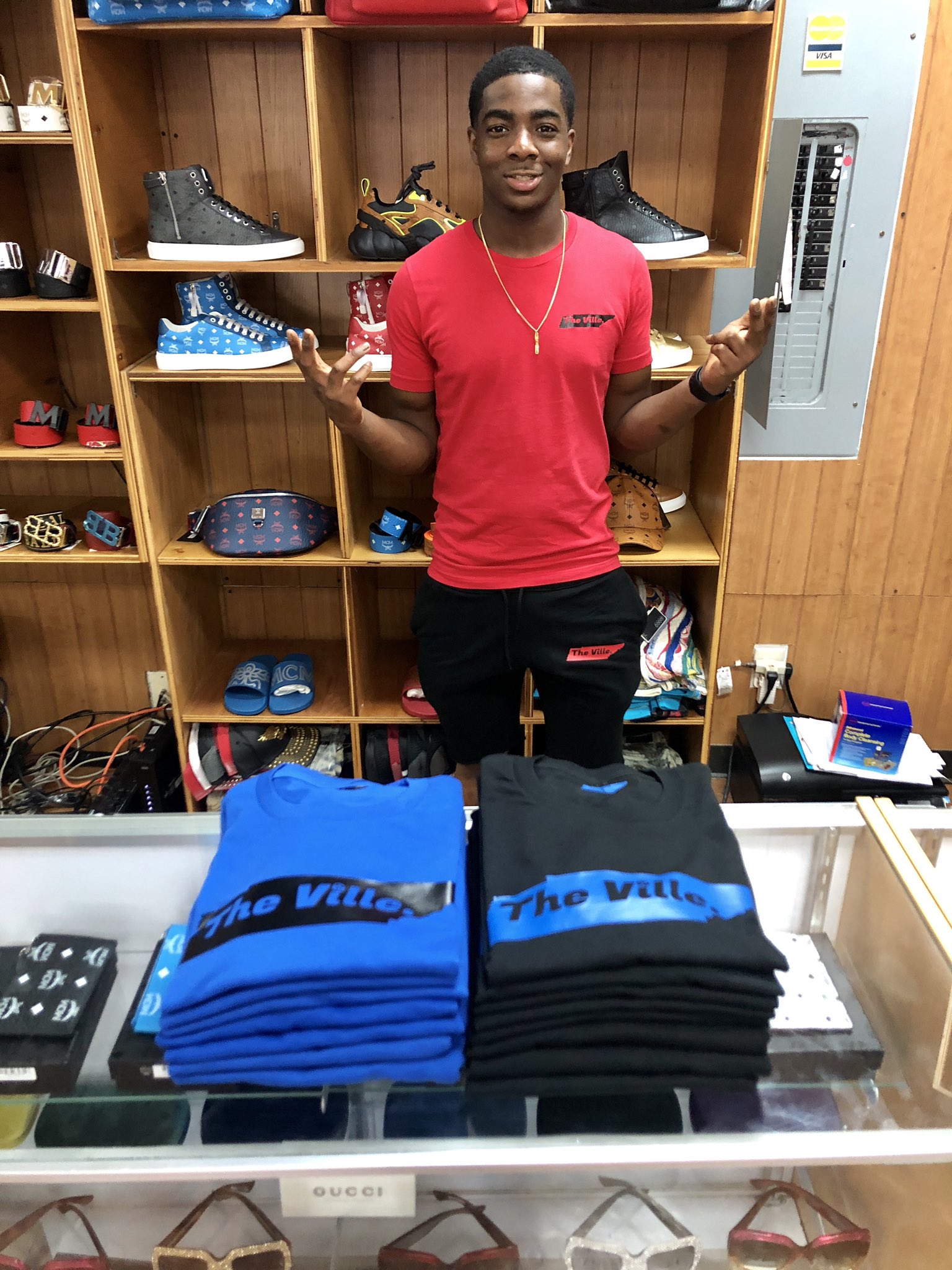 Finish Line Store Employees