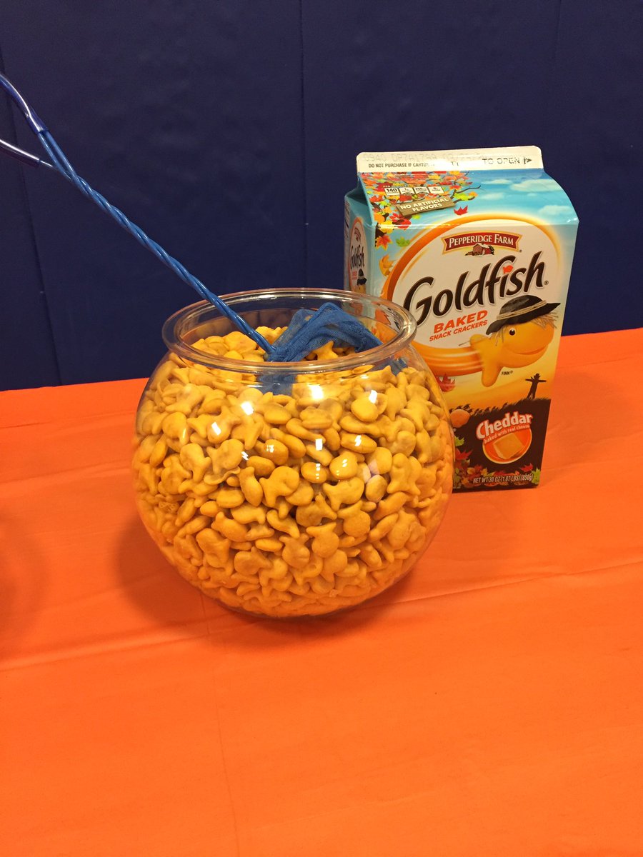 Letts_ReadOn's tweet photo. Spreading some happiness π in the form of orange food todayππ§π₯§ to start our meeting off right! π§‘, the Happiness Team! #SpartanStrongerTogether #foodmakesusallhappy #orangefordays #gonefishing https://t.co/UMcuM4rsr9