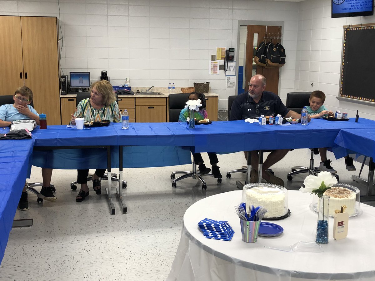 mrcdraper's tweet photo. The @AC_Schools Board of Education visited Hiddenite Elementary school today. They were greeted by some of our K-2 students, visited classrooms, and ate lunch with several students. #HEStrong @hiddphantoms https://t.co/KFQhLytW5q
