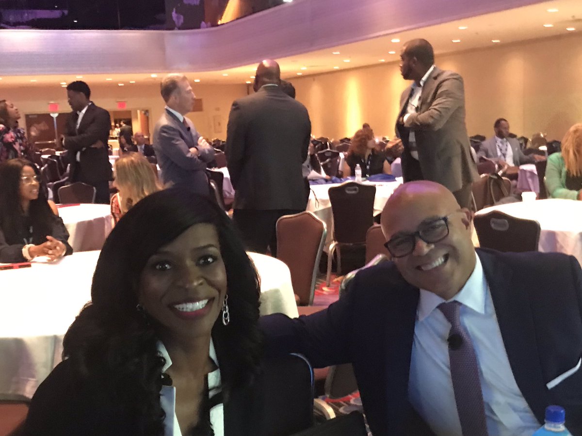 Woisard's tweet image. #NCTA Pres Michael Powell speaks of “diversity worriers” and getting out of air conditioned offices to work for the equality of all...Proud to be part of an industry working for a more perfect union.” #KaitzDinner. #DiversityAreYouIn  #cable #33NAMIC #2019WLC #cox