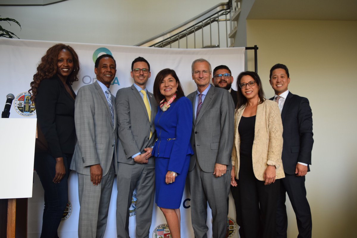 LAAreaChamber's tweet image. &quot;If we&apos;re going to narrow the employment gap, we&apos;ve got to widen the opportunities&quot; - @BobAnnibaleCiti at our OneLA launch.

#OneLA removes barriers to contract opportunities for local and diverse businesses through collaboration, advising, easy certification &amp;amp; matching.