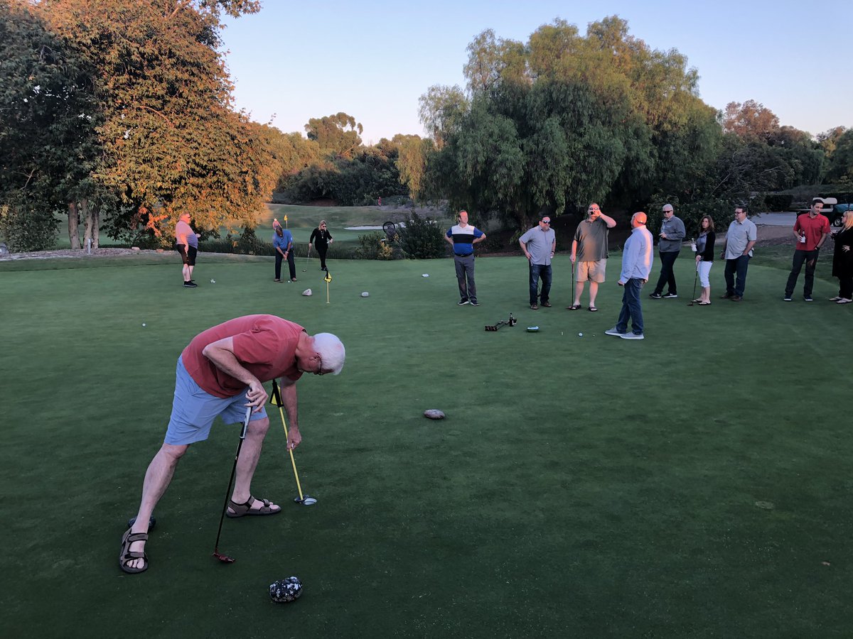 Lines Conference putting contest! Great event and fun night to come together as a United family! #winningthelines @bwi_team @mechnig @Auggiie69 @jacquikey @GrewalMandee @cathy_innocenti @Jmass29Massey @barkleyscotty