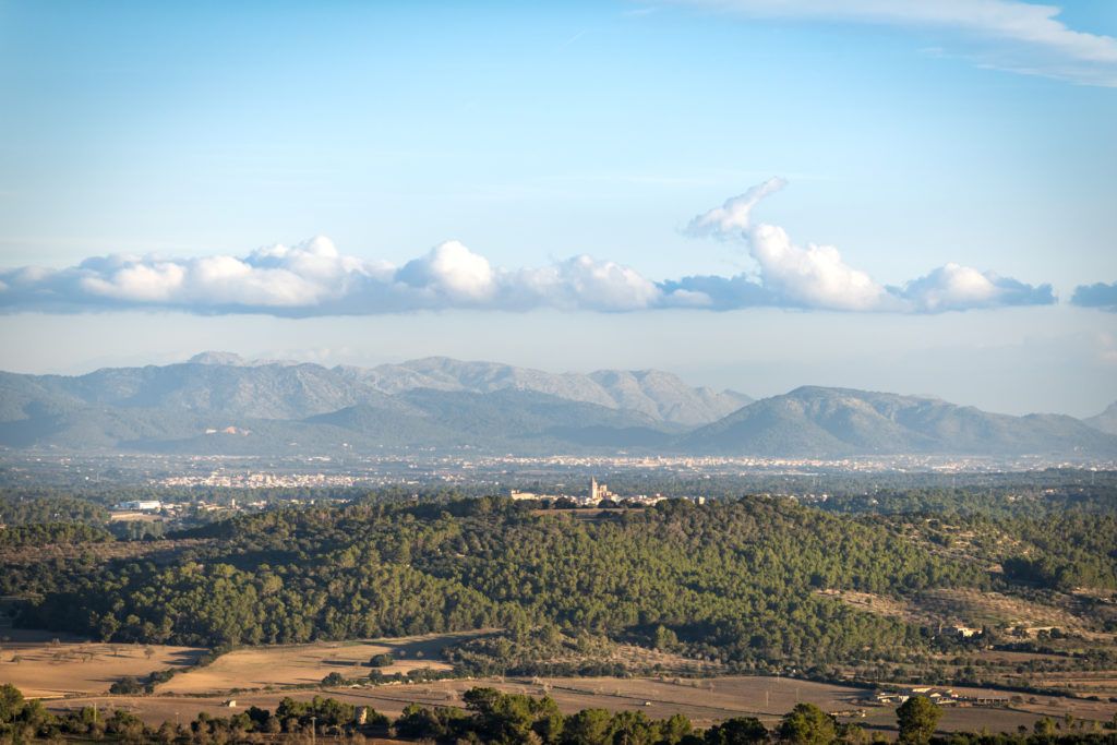 Homes &amp; Holiday AG im ersten Halbjahr 2019 zurück auf Wachstumskurs: Fokussierung auf Kernmarkt Balearen und Kostenreduzierungen führen zu Turnaround. Lesen Sie mehr in unserem Blog... ✍🏻

portamondial.com/de/blog/homes-…

#portamondial #portamallorquina #realestate #ferienimmobilien