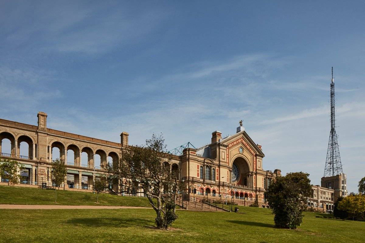 A very warm welcome @JonathanFoyle and to all our speakers, delegates and sponsors arriving in fabulous #London this morning <a href="/Yourallypally/">Alexandra Palace</a> for #iHistory2019.  It's going to be a brilliant day! <a href="/VisitEnglandBiz/">VisitEnglandBiz</a> <a href="/VisitBritainBiz/">VisitBritain Biz</a>