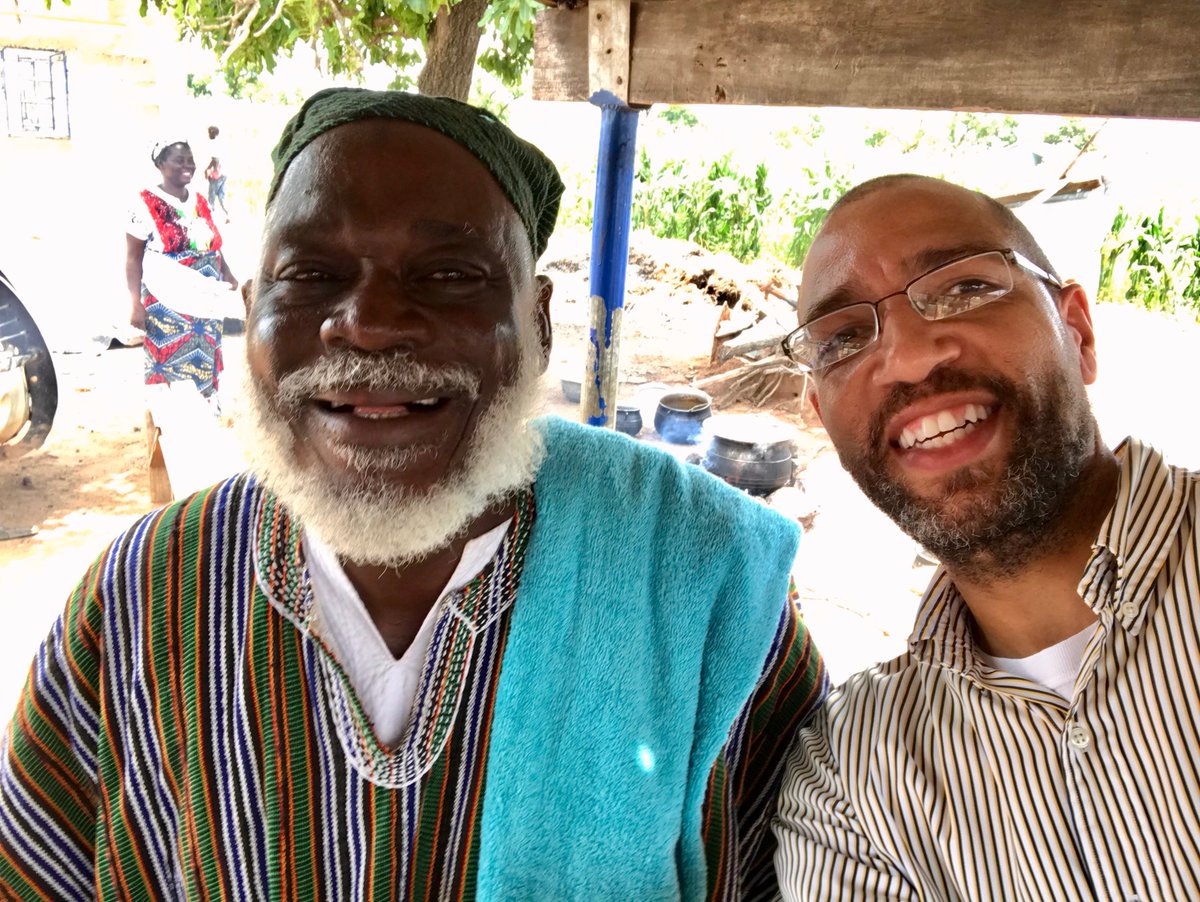 AlphonsoVM's tweet photo. How did an African Development Bank pilot project in #Ghana help this farmer transform his sliver of savannah land into hundreds of acres of no-till maize (& take a🤳🏾)? The story, coming up @ https://t.co/K2S2LSKHIa.🌽👨🏿🌾🌍#Africa #Development #Agriculture #FeedAfrica #TAAT #SAPIP https://t.co/P16NQlXps5