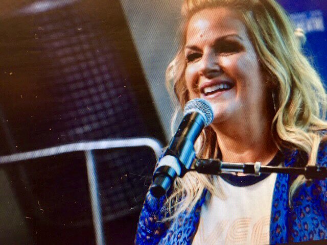 Happy 55th birthday to one of the finest voices in country.... or any area, Trisha Yearwood 