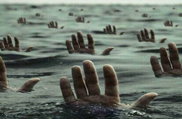 MaurilioVitto's tweet image. Sto tentando di immaginare come verrà ricordata la nostra epoca dalla Storia.

Perché, vedete, la Storia non è un comizio politico.

È testimonianza.

#HelpMigrants