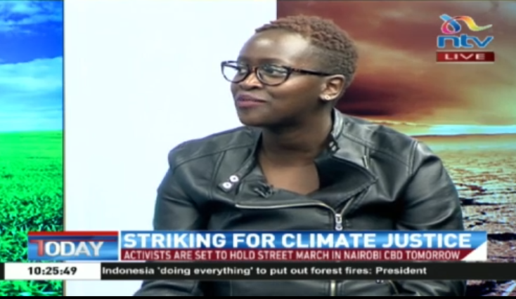 GP_Kenya's tweet photo. "We are saying that we don't want any more speaking, we want action because we are the ones that are being impacted. That's why this strike is entirely youth-led" ~@nimuiren @p_amayoO @Justice_Elmawi @ActionAid_Kenya @DadapowerKE @deCOALonize  #ClimateStrikeKE https://t.co/w9fOAGrvxw