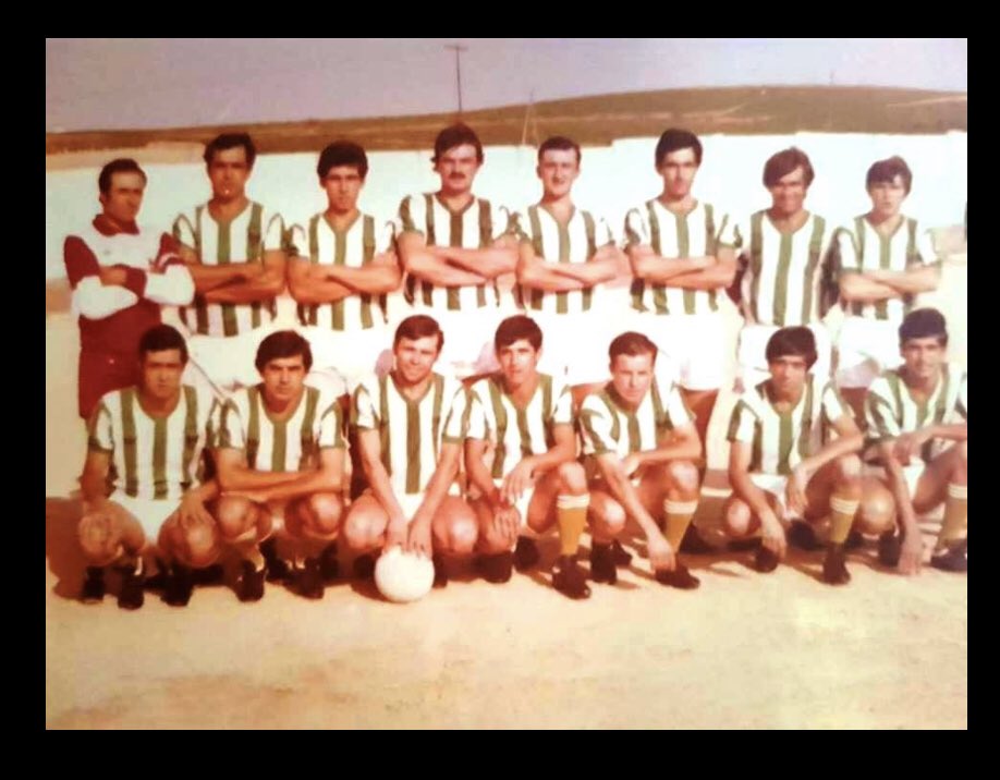 Primer partido del Aguilarense,temporada 1975-76,En aquellos años nuestro  pueblo se paralizaba,al antiguo estadio Juan López acudían cientos de almas a llevar a su equipo en volandas, recordemos aquello y acudamos este domingo al campo!! Contigo somos más fuerte!💪🏻