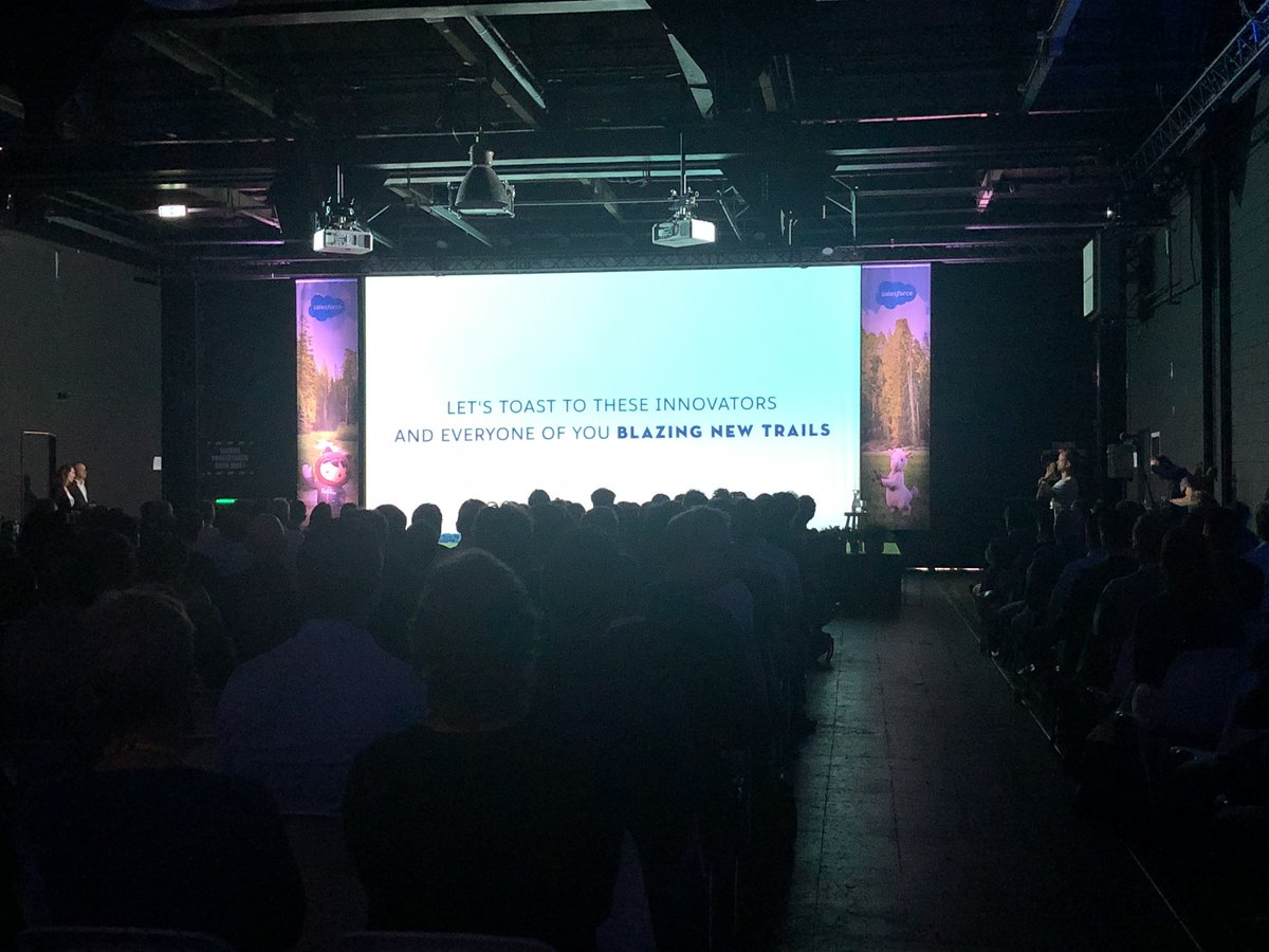 salesforce_NL's tweet image. Vandaag staat in het teken van innovatie en leren hoe je zelf impact kan maken! 🎉 #salesforceinnovationday