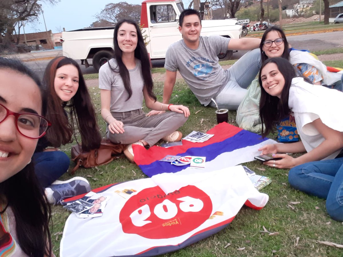 BrigadaVaca's tweet photo. Intercambiamos con @gurisesmppsalto 
#90609 #ManuLaDiputada https://t.co/65JB63d30y