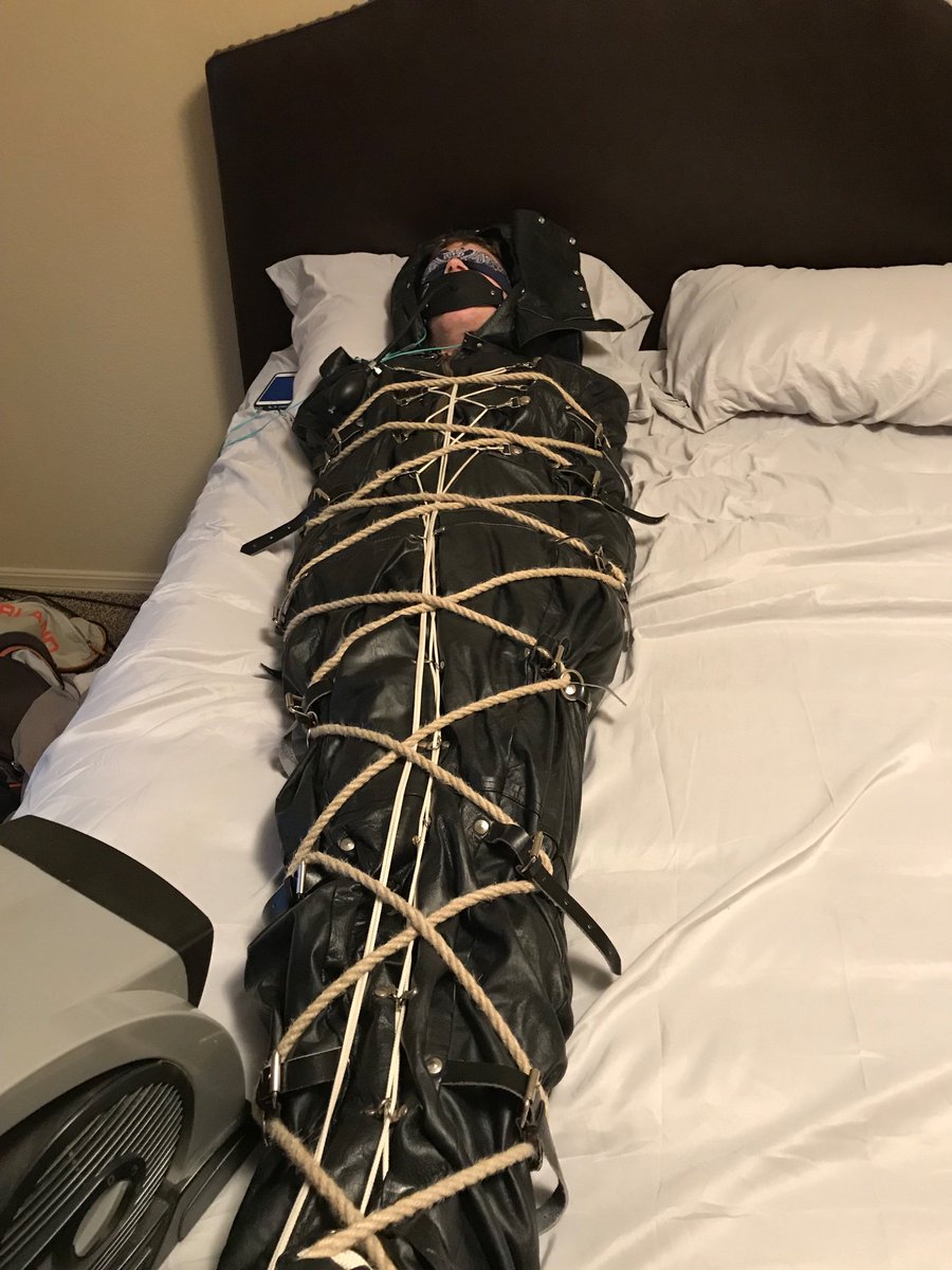 LookingaroundOK tweet media