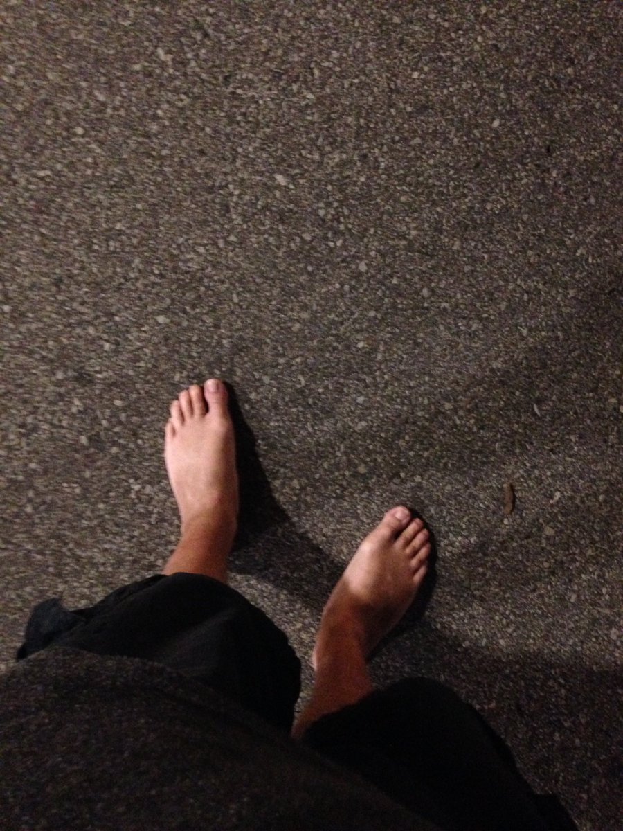 Footboy2017's tweet photo. Walking barefoot at night is awesome. https://t.co/I3fp71lGa0