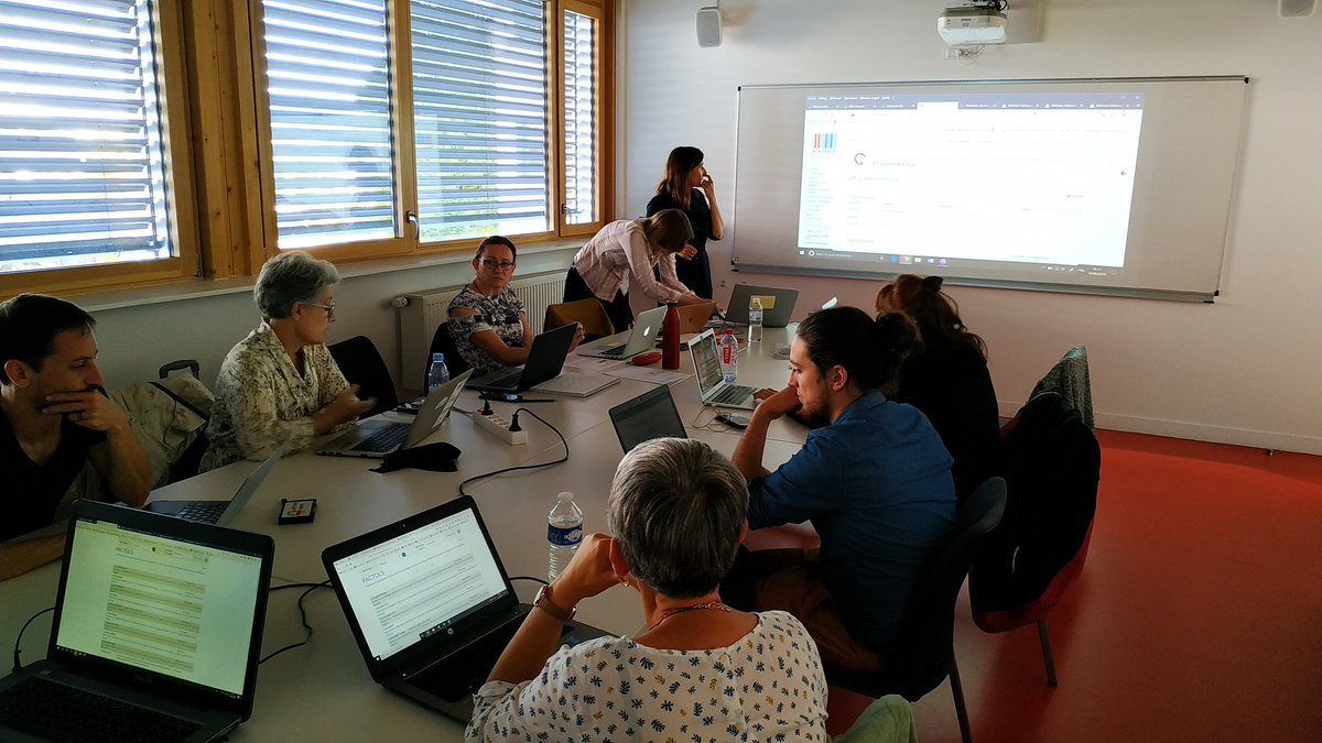 miledboulos's tweet photo. Atelier (l'archéologie en mode wiki) dans le cadre des journées #consortiumMASA @Huma_Num, merci à @christelmolinie pour cette séance très riche en apprentissage des données interconnectées. #alignement #thesaurus #wikidata https://t.co/nZQPgB16qw