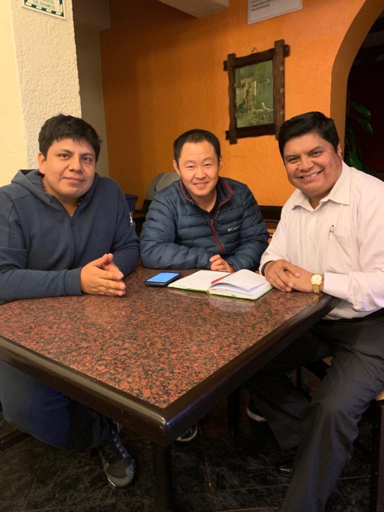 Final del día, como vocero en reunión con mi Presidente <a href="/KenjiFujimoriH/">Kenji Fujimori</a> de <a href="/Cambio21Bancada/">Grupo Parlamentario Cambio 21</a> y con nuestro Vice Presidente del <a href="/congresoperu/">Congreso del Perú 🇵🇪</a> <a href="/josemarvinpalma/">Marvin Palma</a> #AvengersReloaded