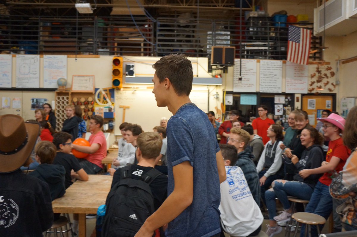 A big thanks to everyone that joined us for our first new member meeting on Monday! #omgrobots