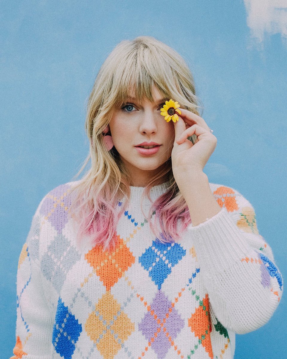 Taylor Swift News On Twitter Photos From The Lover Photo Shoot Shot By Valheria123