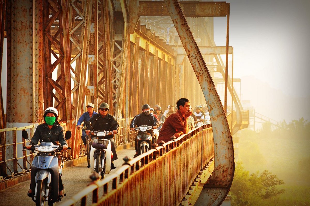 PrivateHanoi's tweet photo. Long Bien Bridge – The Historic Witness Of Vietnam
https://t.co/b5PxxFNTRX https://t.co/9dBuLVB0Id