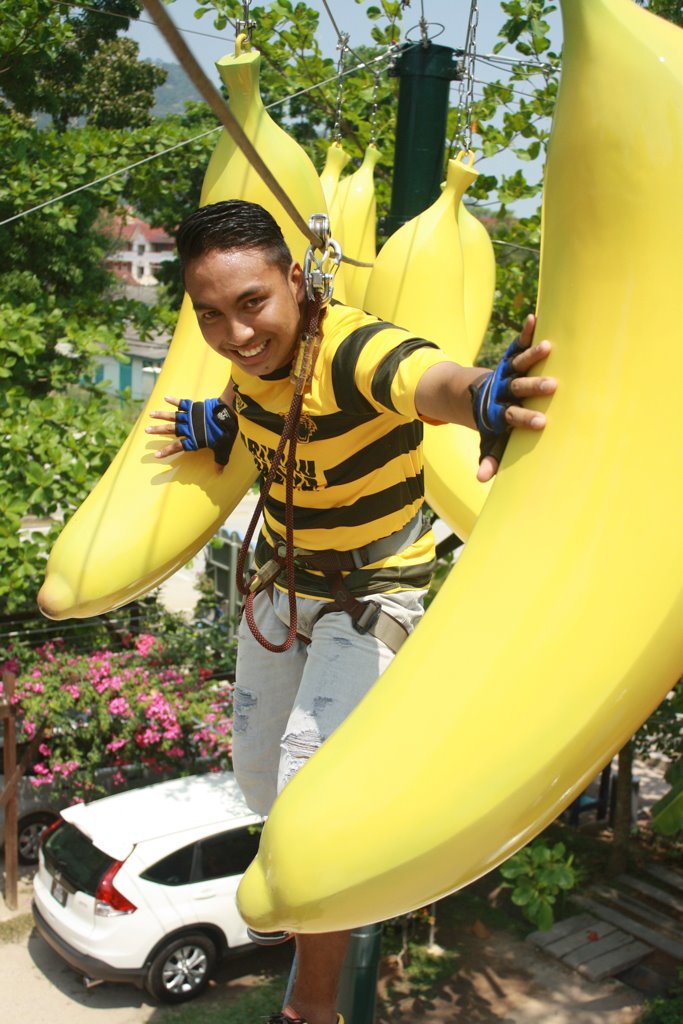 impactusm2019's tweet photo. Want some fun adventure while bonding with your loved ones? Let's have a thrillin' time at ESCAPE EXTREME THEME PARK PENANG!
#escapepenangthemepark # impact19usm #yourideasyourtriumph #CommSchoolRocks https://t.co/4JyNZ7WOBY