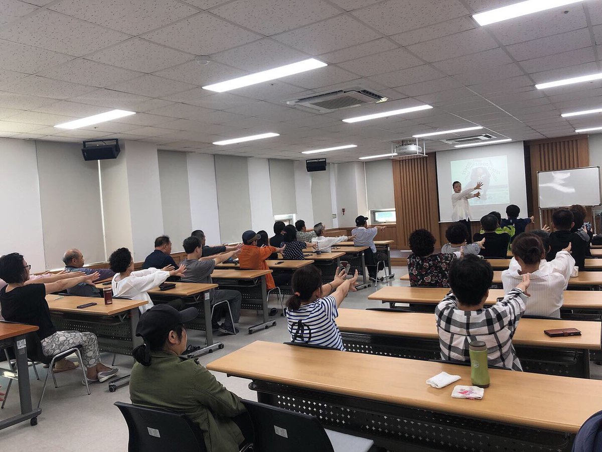 9월 18일, #고양지역자활센터 에서 #마음이음프로그램 이 진행되었습니다! 상세 내용은 인별에서 확인해보세요! 😁😁 instagram.com/p/B2lFbKLplrN/