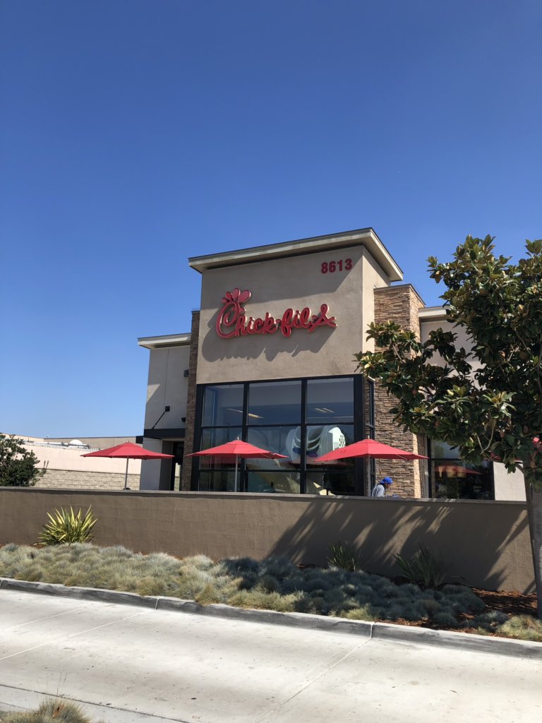 kent_1848's tweet photo. Oh how I’ve missed you @Chik_Fil_A you were good to me today!  #deluxechicken #chik_fil_asauce https://t.co/v2Lcb3r9Fu