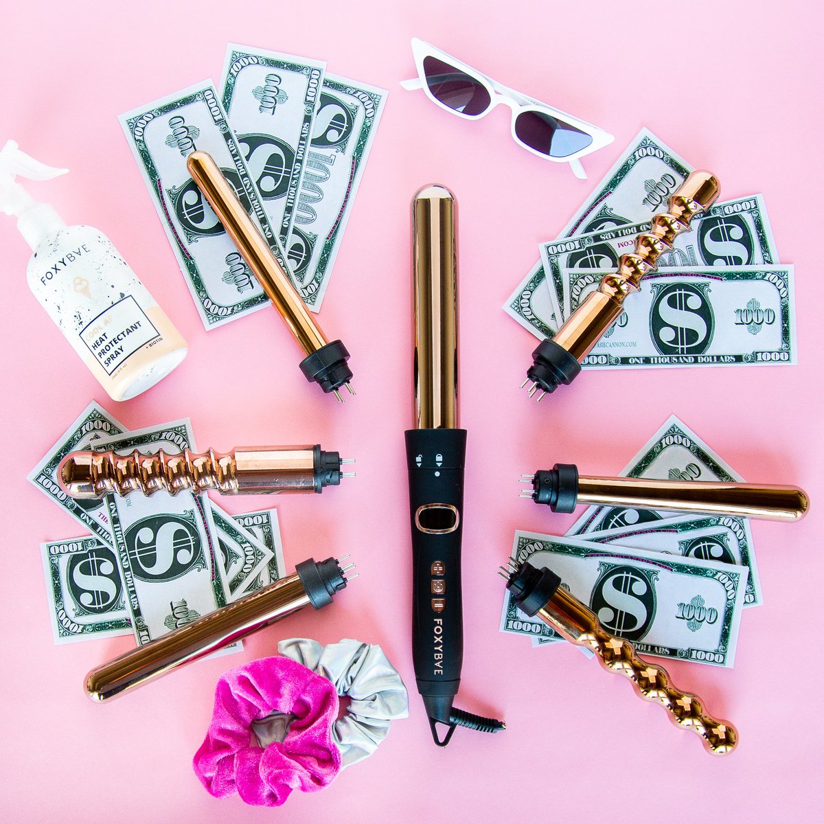 foxybaehair's tweet image. Look like a million bucks with the one wand that does it ALL 💸 Our 7-in-1 Wand is a MUST HAVE for all you self-expressive babes who never want to rock the same look twice 😎 #foxybae #foxedup