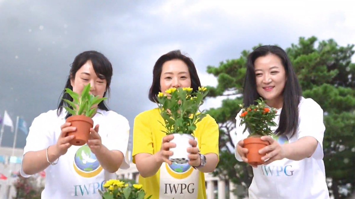isori7939's tweet photo. Every woman has a spirit of service of mother and sacrifice to create a world of happiness for all family.

🙌🏻2019 International Women's Peace  Conference
💄Live Broadcast : https://t.co/TYC8uQYGM7
#LegislatePeace #DPCW #LPproject #WARPsummit #Together_Peace #HWPL https://t.co/7lSqg7UDBN