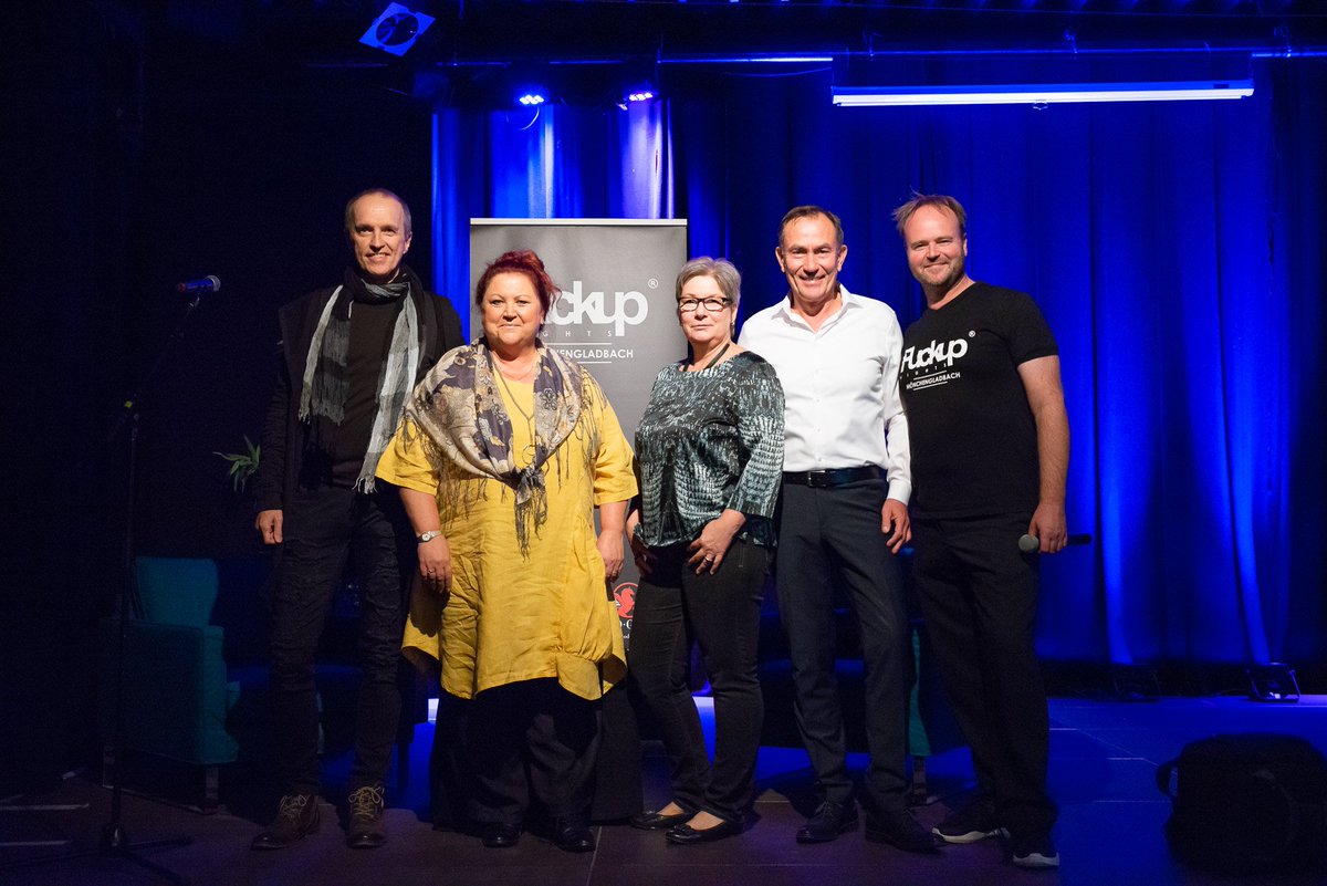 Was für ein phantastischer Abend, voller Energie, Mut und Inspiration. ❤️💪😃

Vielen Dank an vier beeindruckende Redner (v.l):
Holger Glasmacher
Sabine Rey
Claudia Rommel-Kratzmann
Dieter Tischer

DANKE! DANKE! DANKE! 😍😍😍