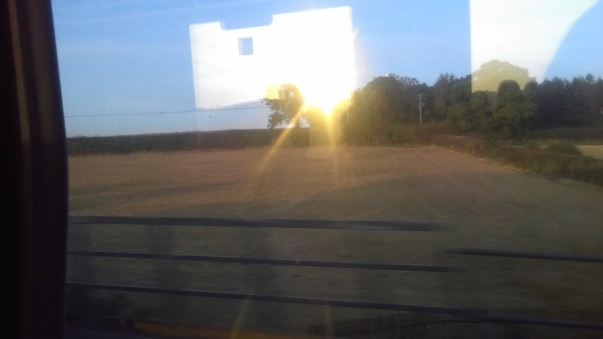 Enjoying the beautiful #Northamptonshire countryside en route with <a href="/LNRailway/">London Northwestern Railway</a> to <a href="/iHistory2019/">Interpreting History Conference</a> at <a href="/Yourallypally/">Alexandra Palace</a>. *Better photography available.