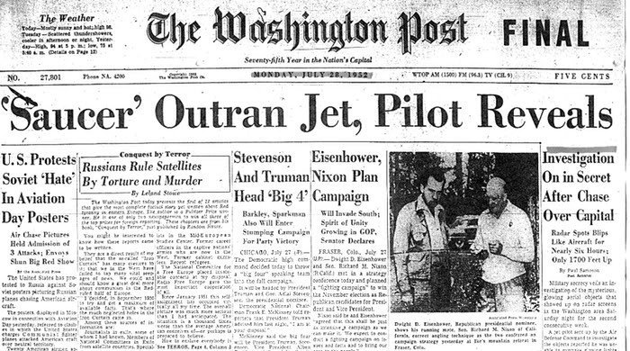 The photo in the original tweet is of a D.C. July night in 1952.6 unidentified flying objects, traveling at extreme speeds and performing movements like 90 degree turns that are impossible for our modern aircraft. They returned a week later & managed to outrun an Airforce jet