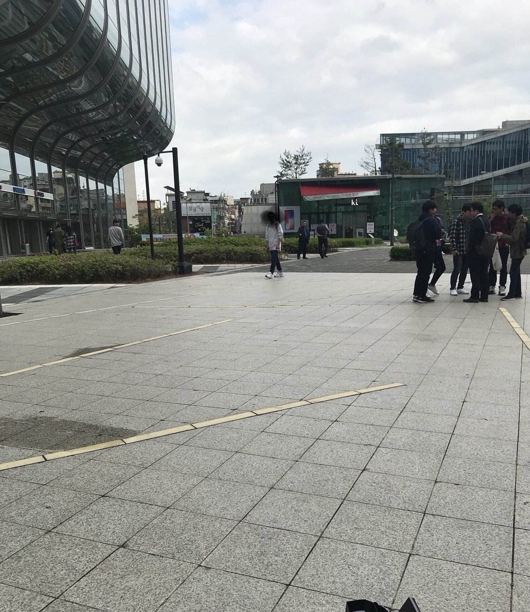 [#아이즈] 190919 엠카운트다운 생방송에 참여하시는 분들께서는 사진 속 장소로 3시 40분까지 미리 모여주시기 바랍니다.

#IZ #IZ_NEW #FROM_IZ #너와의추억은항상여름같아