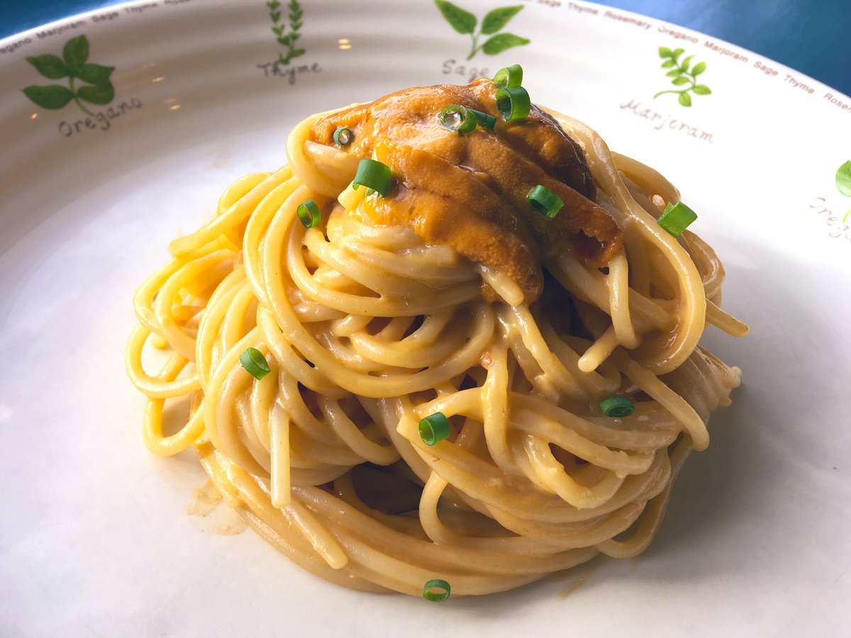 かりん亭 賄い Spaghetti Ai Ricci Di Mare 大奮発の賄い ウニはリッチな食べ物だから イタリア語でもリッチって付くのかー さすがウニ様やー と 昔思った事がありますがイタリア語でリッチ Ricci はハリネズミという意味だそうです Ricci Di