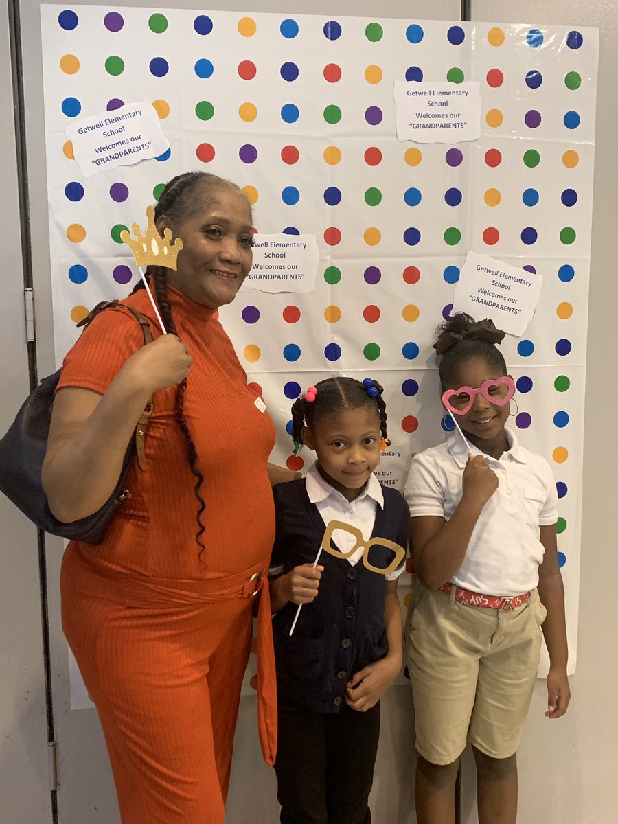 GetwellElement1's tweet photo. Grandparents Day was a huge success at Getwell https://t.co/P5KYrBJkfy