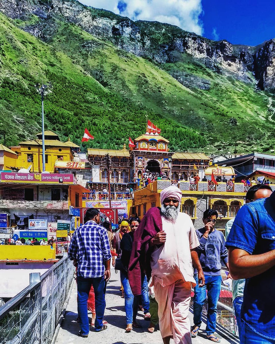 📌 Badrinath Dham
#CharDhamYatra2019
* 
#travel #travelindia  #explore #india #travelling #wanderer #wanderlust #tourism #trip #traveldestination #mustvisit #travelphotography #travelgram #traveltribe #travelinspires #instatravel  
#spiritualtour #traveltour