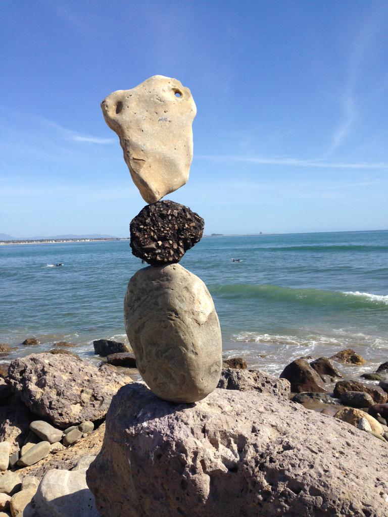 Fred_Suricate's tweet photo. Dans tous vos projets, intégrez votre philosophie de vie afin de donner de la densité, du corps à l'ouvrage...Cette vision, sera la colonne vertébrale vous menant à la réussite...
#Projets 
#VisionPositive 
#Équilibre https://t.co/Lv5d0crvD6