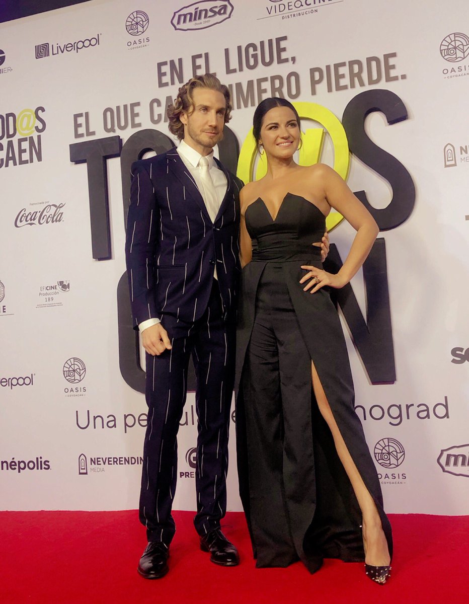 PuntoyAparteMK's tweet photo. Dos Grandes talentos mexicanos !!!!! ⁦@MaiteOficial⁩  y ⁦@eugenio_siller⁩  Premier #TodosCaen https://t.co/qDxqSev6eI