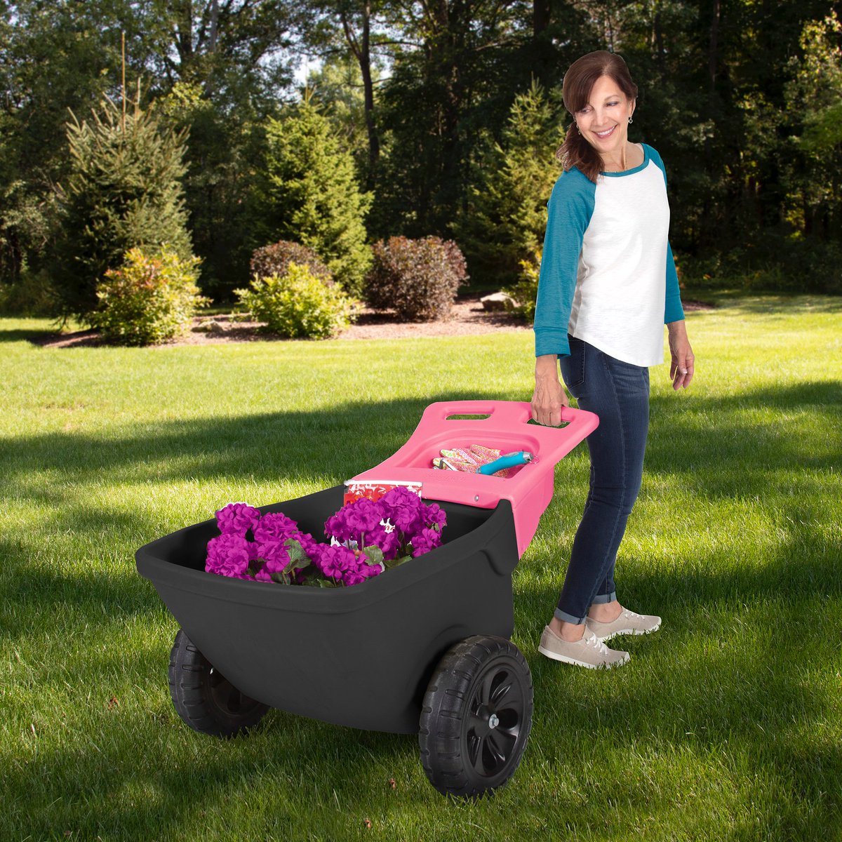 simplay3company's tweet photo. We all know someone...for each purchase of our Limited Edition Pink Classic Mailbox and Easy Haul Wheelbarrow, proceeds will be donated towards the Cleveland Chapter of the Karen Wellington Foundation🌷#ThinkPink #BreastCancerAwarenessMonth #Simplay3 https://t.co/WFwWw7MGvD