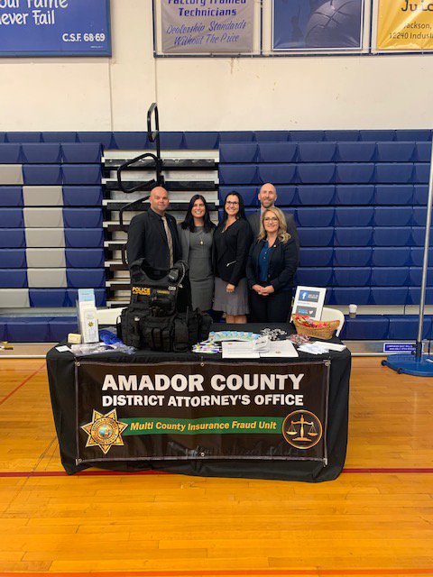 AmadorCountyDA's tweet photo. Today the District Attorney’s Office participated in Career Day at Amador High School. We discussed prosecutions role in the criminal justice system. Thank you Amador @amador_high for having us! https://t.co/7Ja1o0OHau